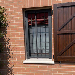 Inferiate e Porte, Evali Costruzioni